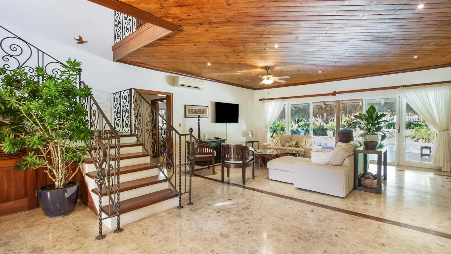 Luxury Villa On La Cana Golf Course With Pool, Jacuzzi, Cart & Maid Πούντα Κάνα