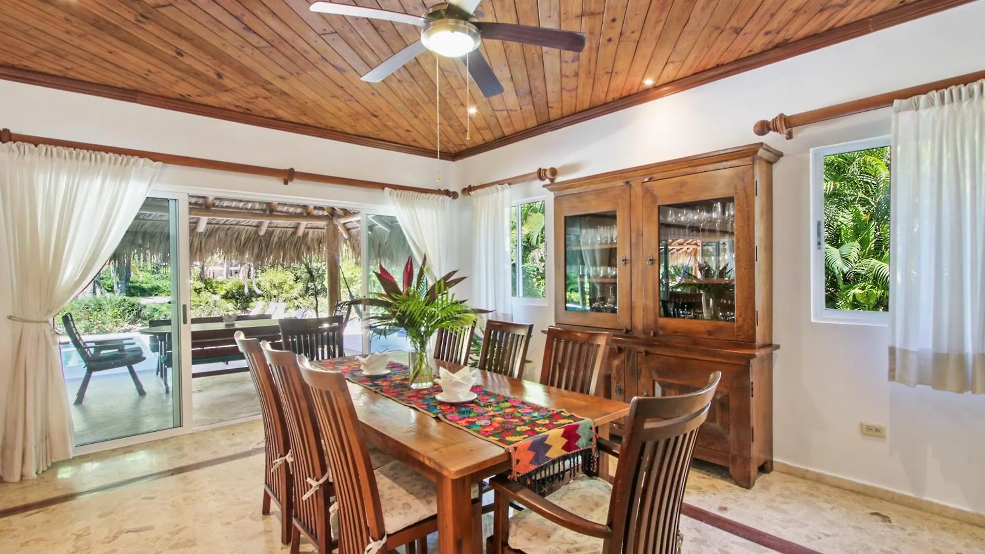 Luxury Villa On La Cana Golf Course With Pool, Jacuzzi, Cart & Maid Πούντα Κάνα